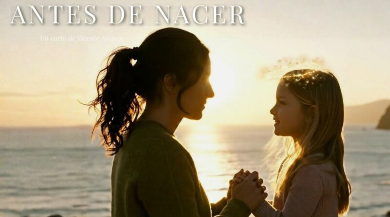 Laura y su hija en un atardecer – imagen del cortometraje emocional Antes de Nacer