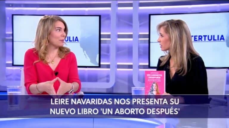 Mujer joven superando las consecuencias del aborto.