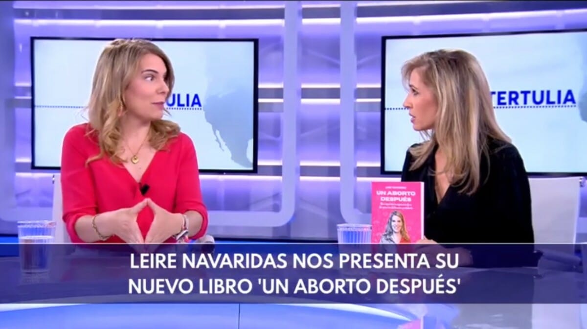 Mujer joven superando las consecuencias del aborto.